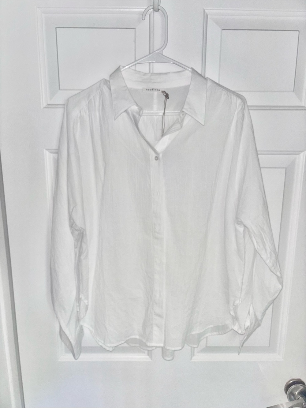 NWT Neuflora Oversized White Button-Down Shirt Women’s S/M